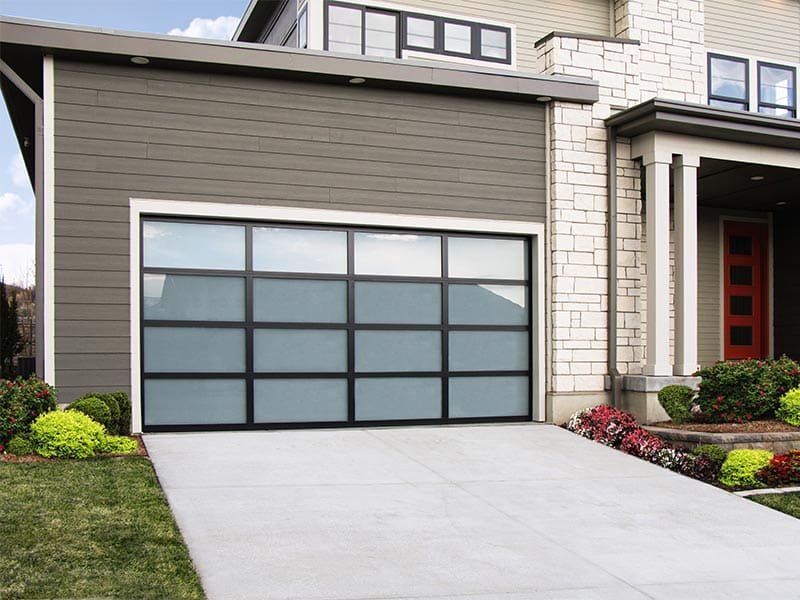 modern-glass-garage-doors-800x600